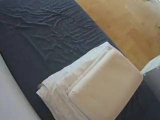 Camsoda Best Webcam of voyeurcam-julmodels-greybed-2