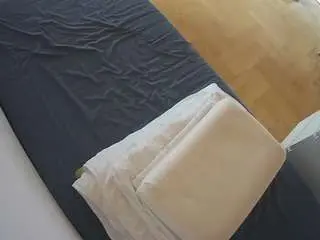 Camsoda Adult Webcam of voyeurcam-julmodels-greybed-2