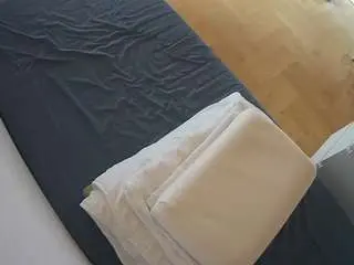 Camsoda Best Webcam of voyeurcam-julmodels-greybed-2