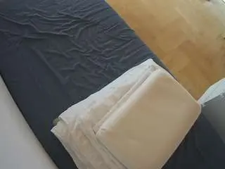 Camsoda Private Sex Chat of voyeurcam-julmodels-greybed-2
