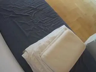 Camsoda Free Porn Cam of voyeurcam-julmodels-greybed-2