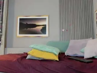 Camsoda Sex Cam of nahomii-skonee