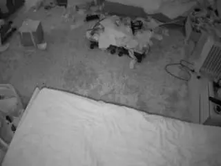 Camsoda Free Live Porn of voyeurcam-julmodels-whitebed-5