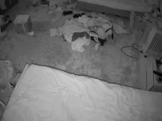 Camsoda Live Sex of voyeurcam-julmodels-whitebed-5