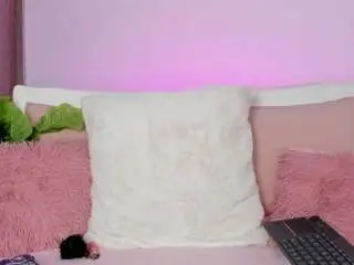 Camsoda Live Sex Cam of mia-ssweett1