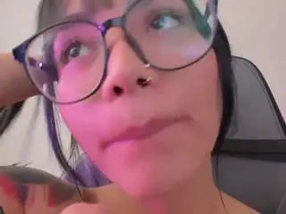 Camsoda Adult Video Chat of alice-rausing