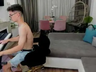 Camsoda Adult Video Chat of johnnykeyton8