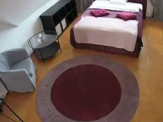 Camsoda Watch Live Sex Cams of voyeurcam-julmodels-whitebed-1
