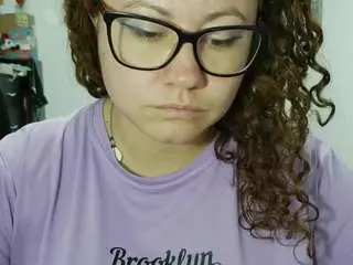 Camsoda Best Webcam of curly-greeneyed