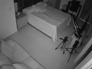Camsoda Live Sex of voyeurcam-casa-salsa-bedroom-11