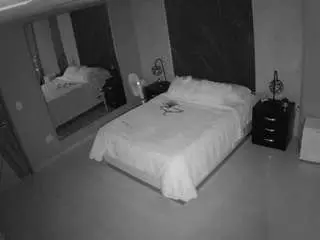 Camsoda Nude Webcam of voyeurcam-casa-salsa-bedroom-4