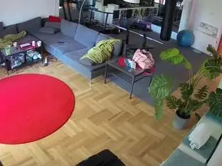 Camsoda Adult Webcams of voyeurcam-julmodels-living-2