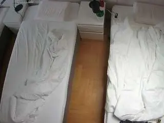 Camsoda Watch Live Sex Cams of voyeurcam-julmodels-bed-5