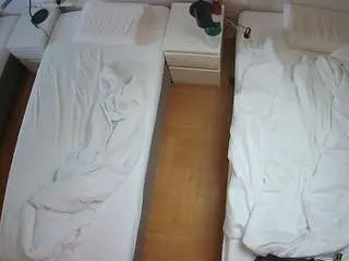 Camsoda Adult Webcams of voyeurcam-julmodels-bed-5