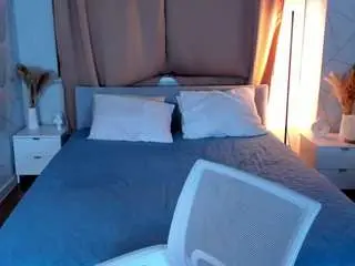 Camsoda Watch Live Sex Cams of kira-gold