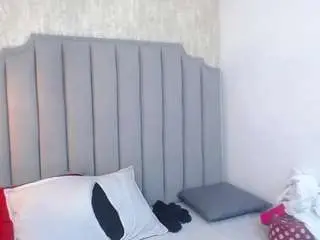 Camsoda Adult Webcams of maya-curvy