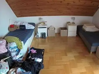 Camsoda Live Sex of voyeurcam-julmodels-greybed-3