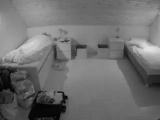 Camsoda Private Sex Chat of voyeurcam-julmodels-greybed-3