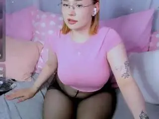 Camsoda Free Porn Cam of tinawalked