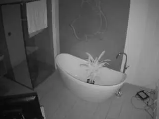 Camsoda Free Live Porn of voyeurcam-casa-salsa-bathroom-5