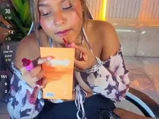 Camsoda Watch Live Sex Cams of naomi-tp
