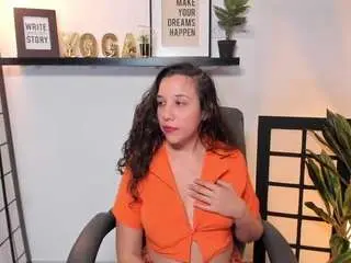 Camsoda Adult Webcams of elamaxwell