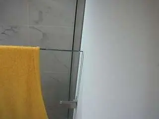 Camsoda Nude Webcam of voyeurcam-casa-salsa-bathroom-7