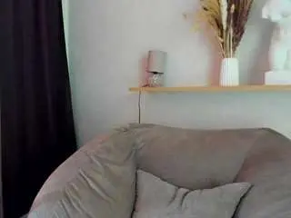 Camsoda Sex Cam of julia-suny