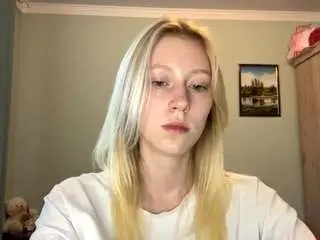 Camsoda Adult Webcam of melonietrent