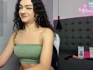 Camsoda Sex Cam of scarletcherry18