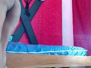 Camsoda Free Porn Cam of vanesalatina18