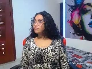 Camsoda Live Porn of valeria-martinez19