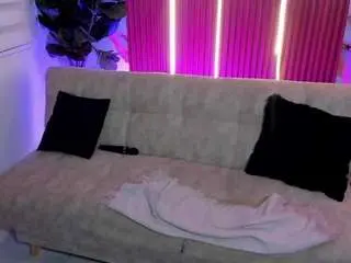 Camsoda Watch Live Sex Cams of gisellelaurens