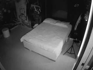 Camsoda Adult Webcams of voyeurcam-casa-salsa-disturbed