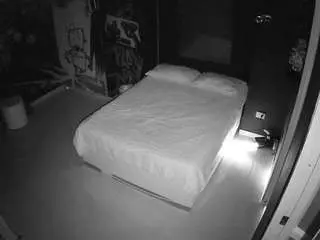 Camsoda Live Sex Cam of voyeurcam-casa-salsa-disturbed