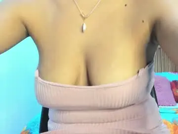 Chaturbate Best live sex cam show of holly_22