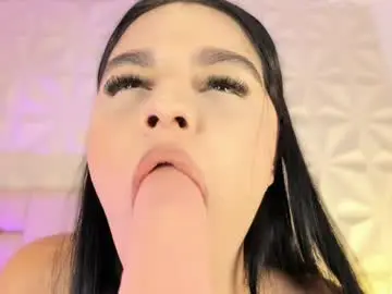 Chaturbate Watch Live Sex Cams of isaa_bloom