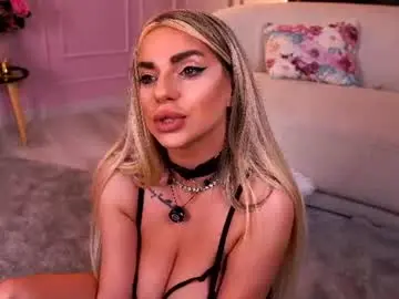 Chaturbate Adult Webcams of pearlplenty