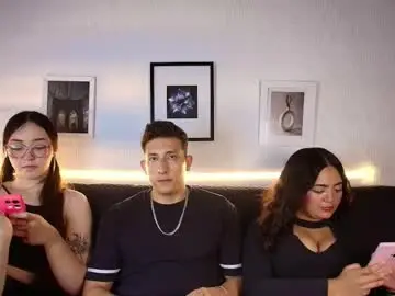 Chaturbate Best live sex cam show of maykol_victoria
