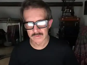 Chaturbate Live Sex of artisterotic