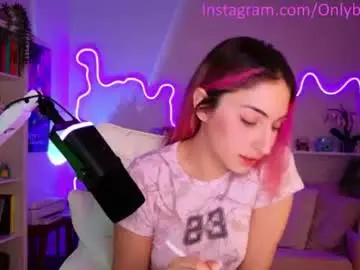 Chaturbate Free Porn Cam of bellabeauu
