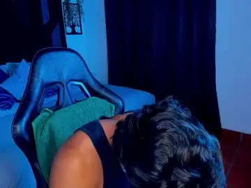 Chaturbate Live Sex Cam of collins_emmett