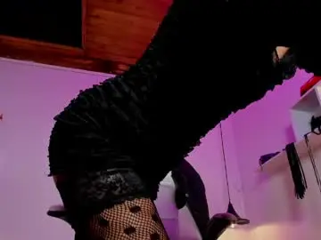 Chaturbate Live Sex Cam of trinityy__