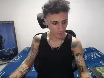 Chaturbate Sex Cam of present_the_magic