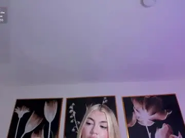 Chaturbate Nude Webcam of niaholland