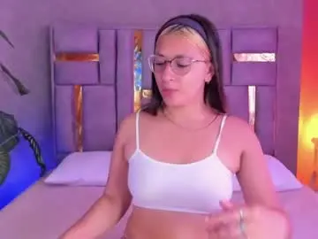 Chaturbate Adult Webcam of amber_petite_
