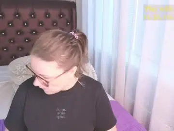 Chaturbate Best live sex cam show of cute_darina