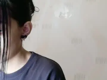 Chaturbate Free Porn Cam of skinnyneighbour_