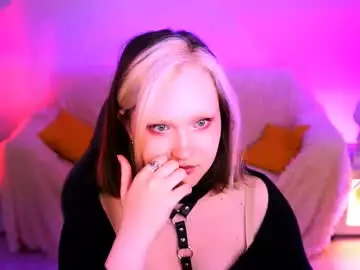 Chaturbate Adult Video Chat of violettwoods