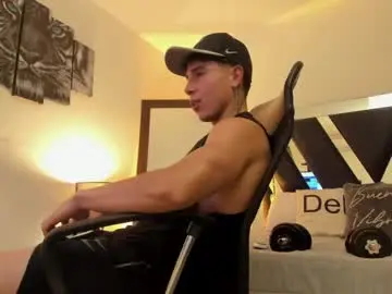 Chaturbate Nude Webcam of axelmartinezz